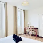 Appartement Pinede - 2 Chambres - Centre Ville